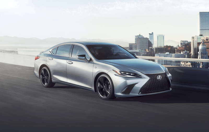 2025 Lexus ES 300h sedan